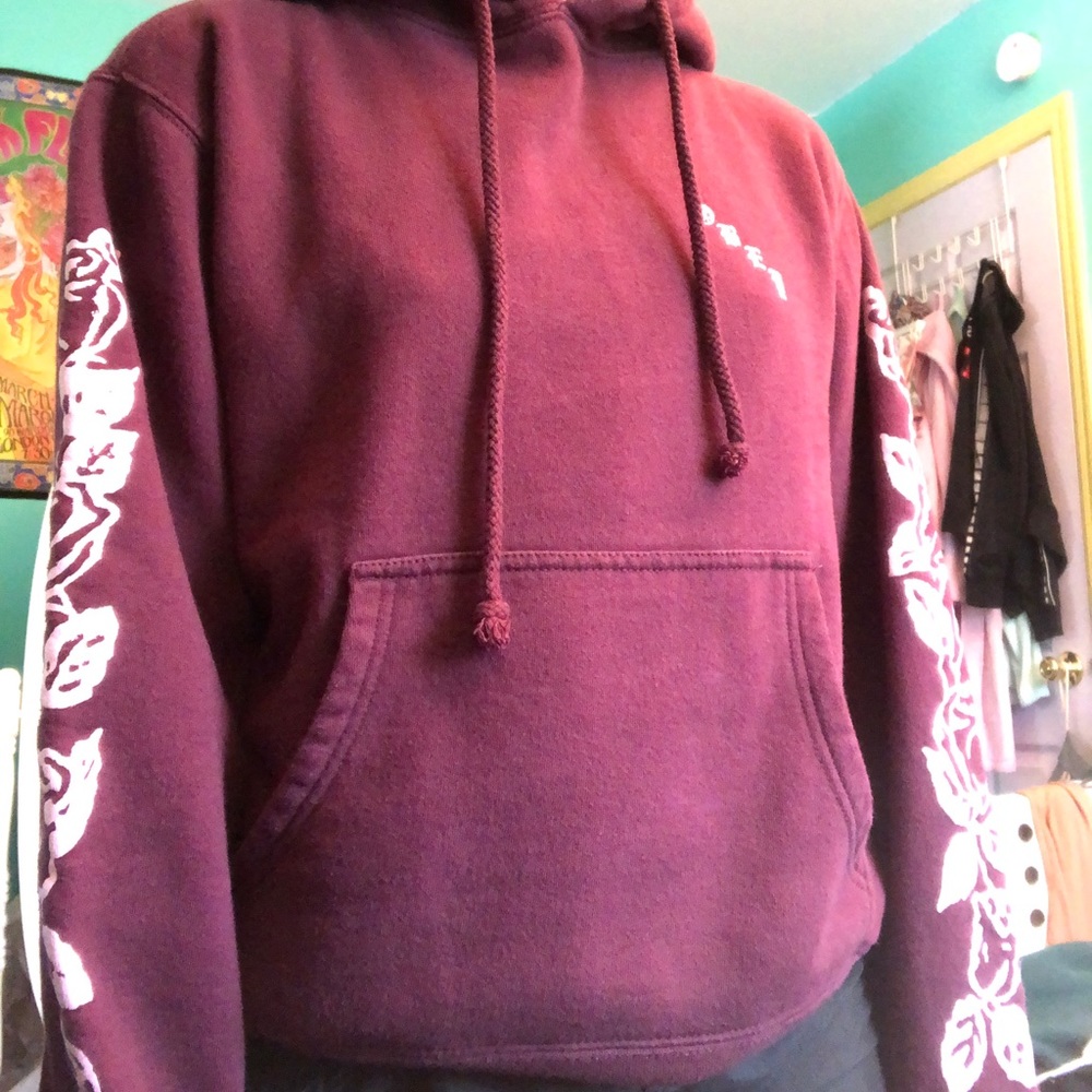 obey maroon hoodie